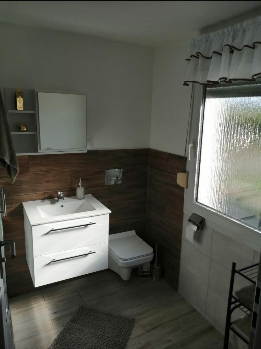 Domek Pod Lasem Opole Buitenkant foto