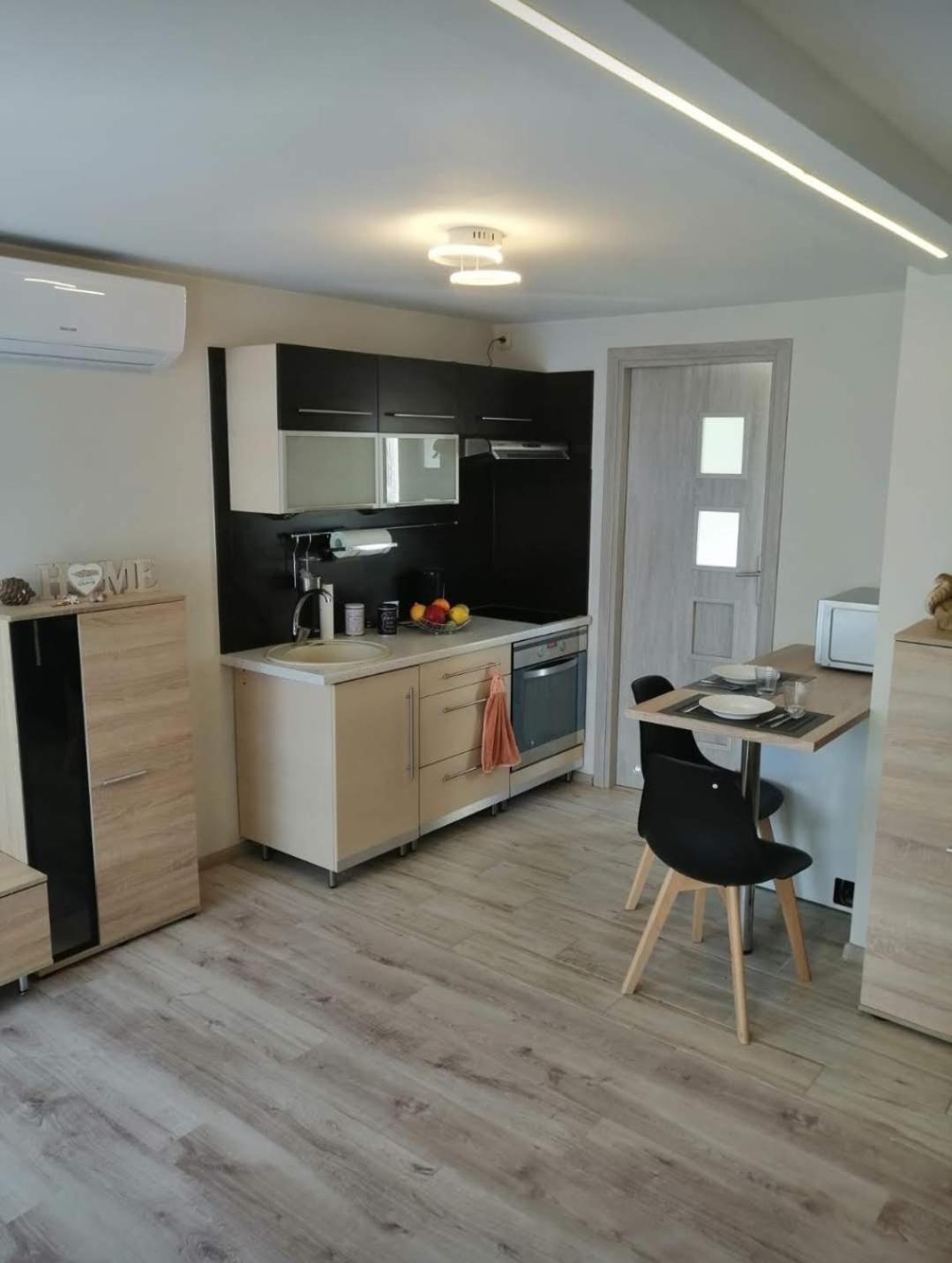 Domek Pod Lasem Opole Buitenkant foto